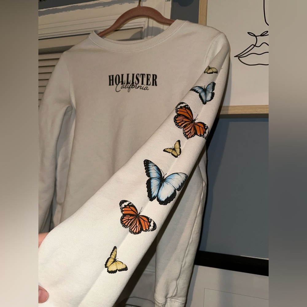 Hollister Butterfly Sleeve Crewneck